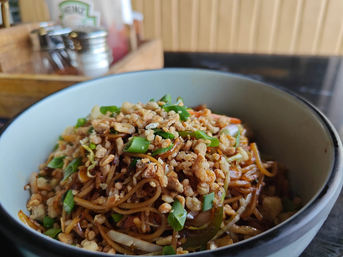 Burnt Garlic Noodles